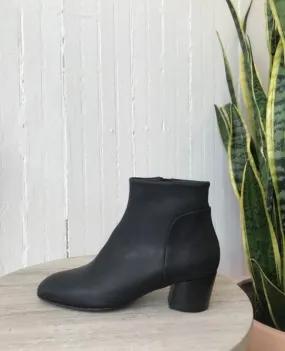 Enkel Bootie