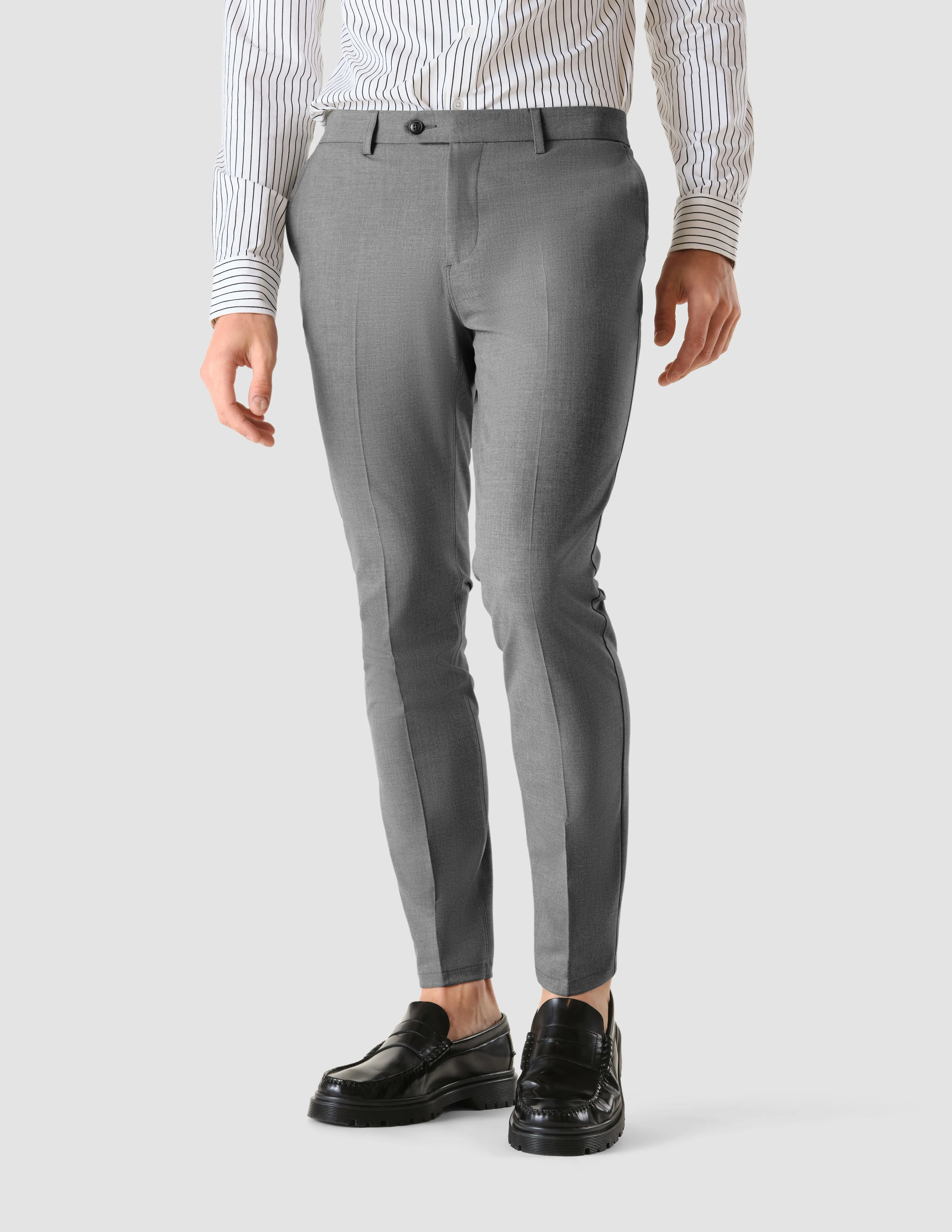 Essential Suit Cloud Grey