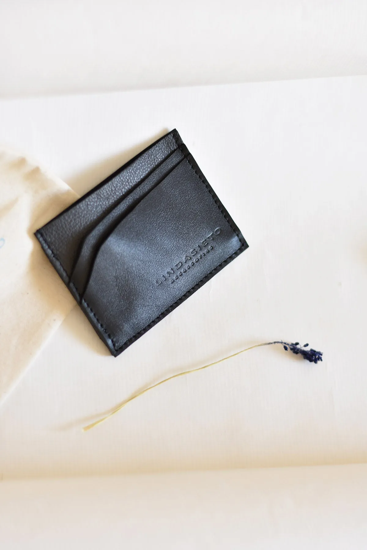 For Him - Dynamism Cardholder - Matte Black   Colours