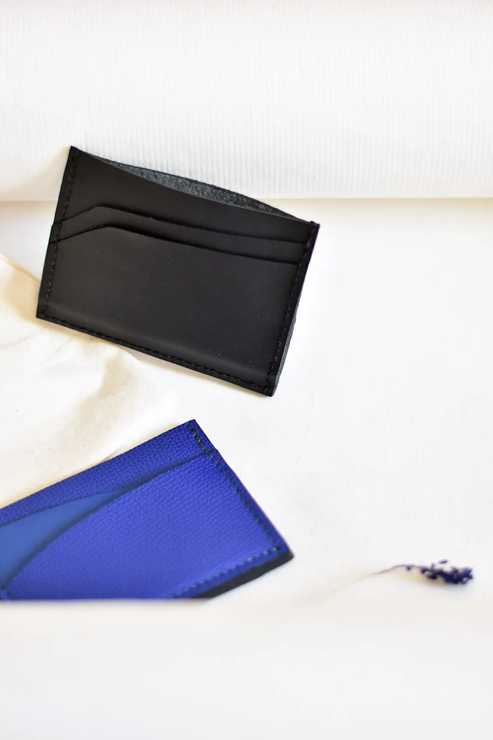 For Him - Dynamism Cardholder - Matte Black   Colours