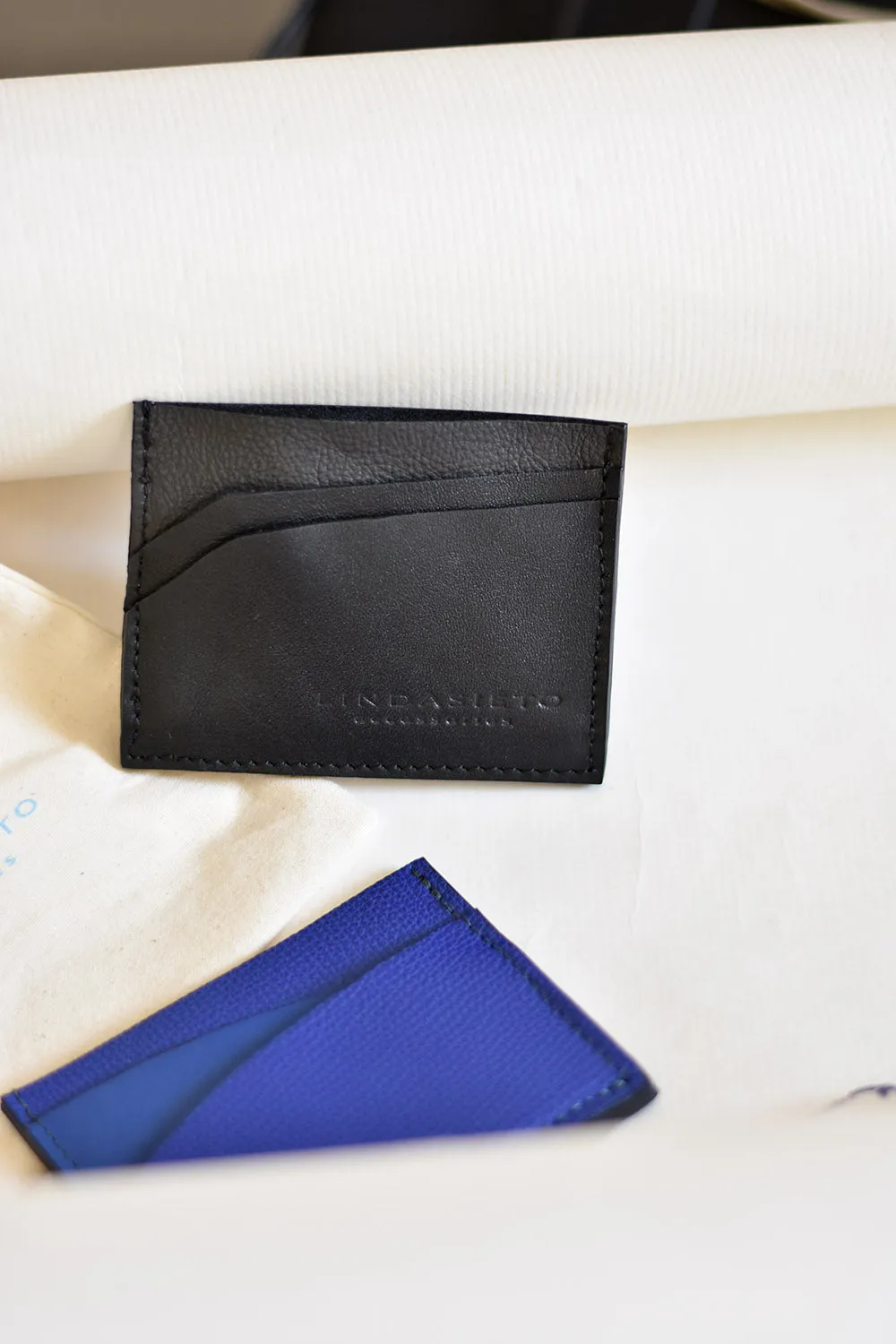 For Him - Dynamism Cardholder - Matte Black   Colours