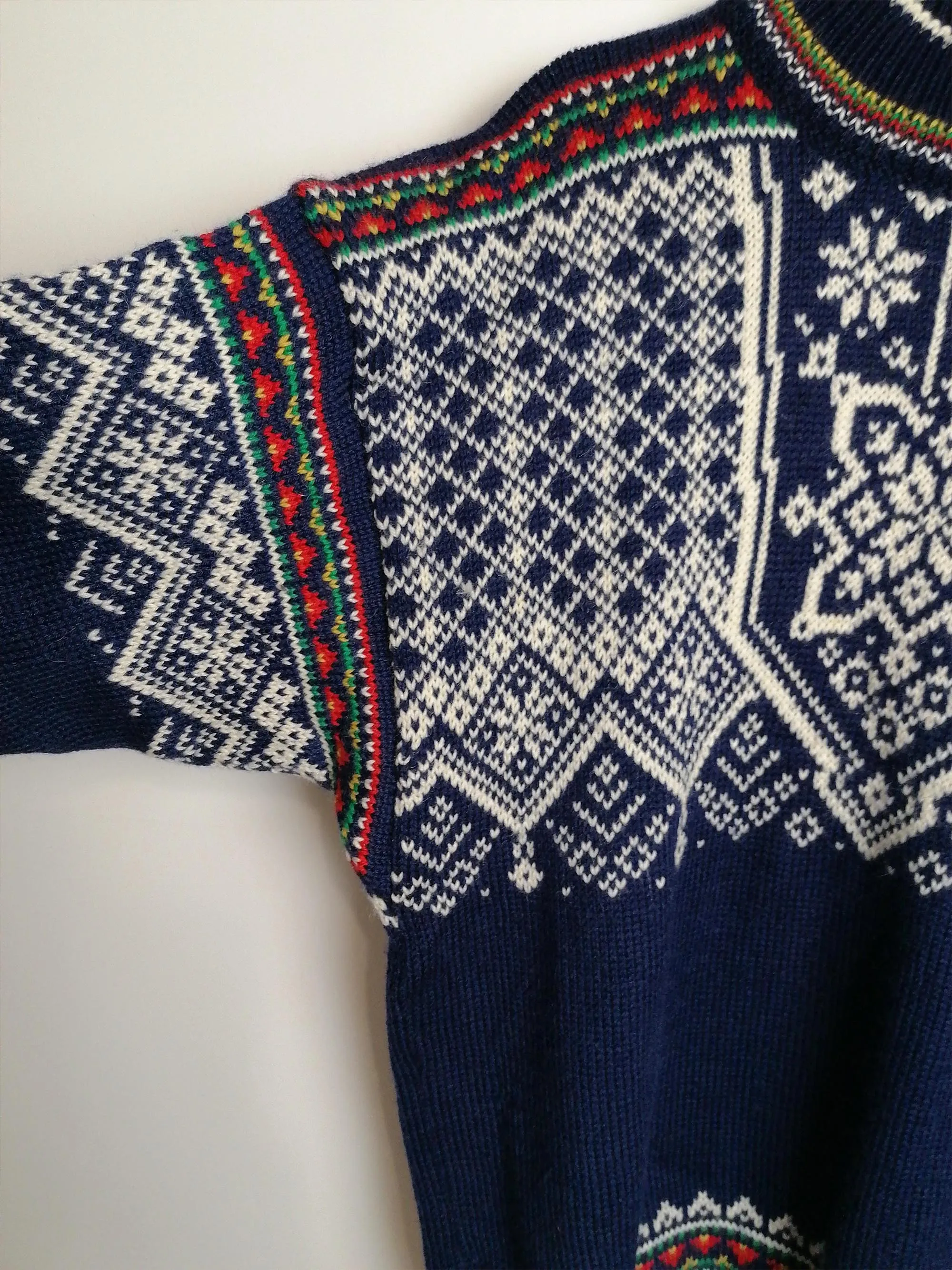 IDENA 80's Nordic Ski Sweater - size M-L