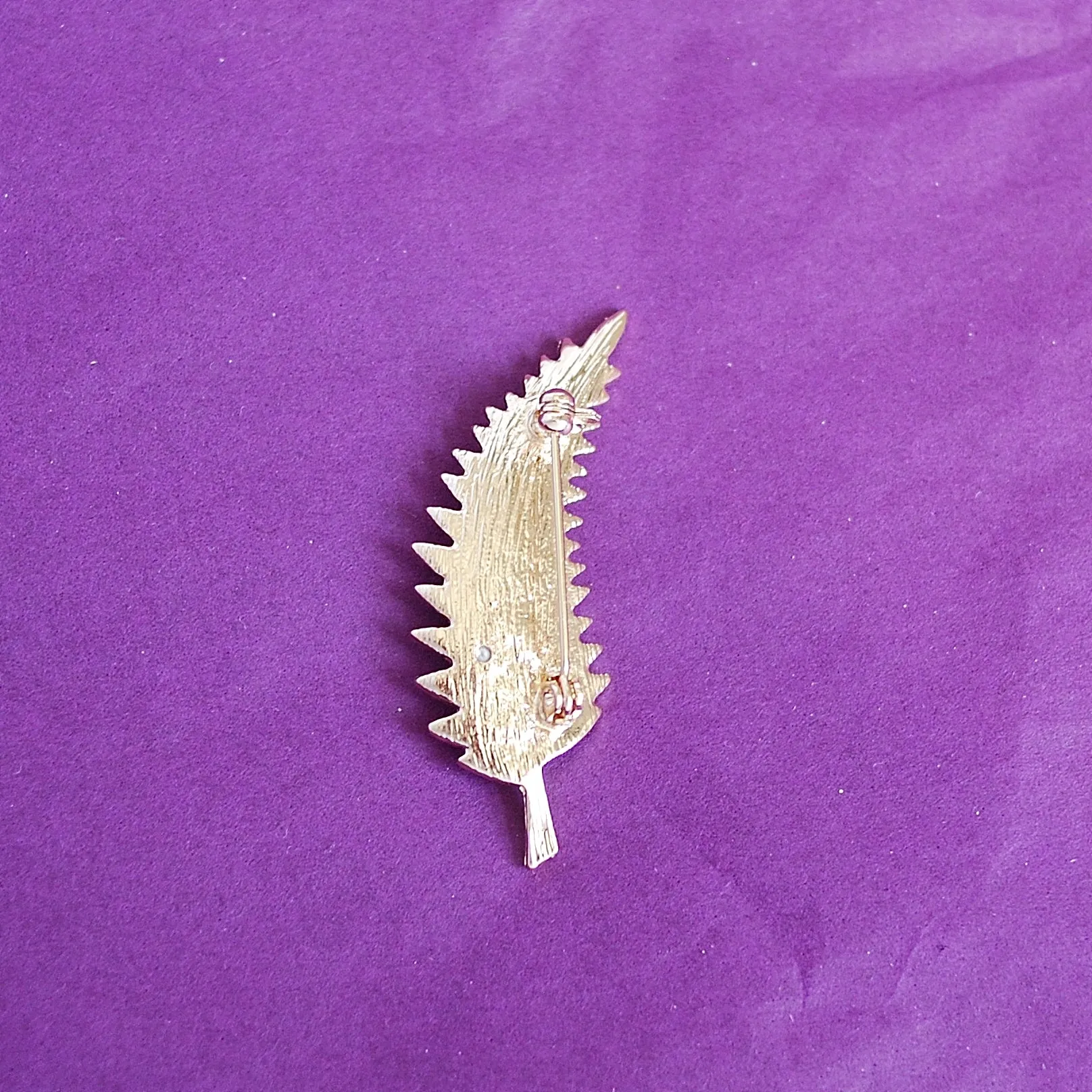 Leaf Brooch Fern with Pearl