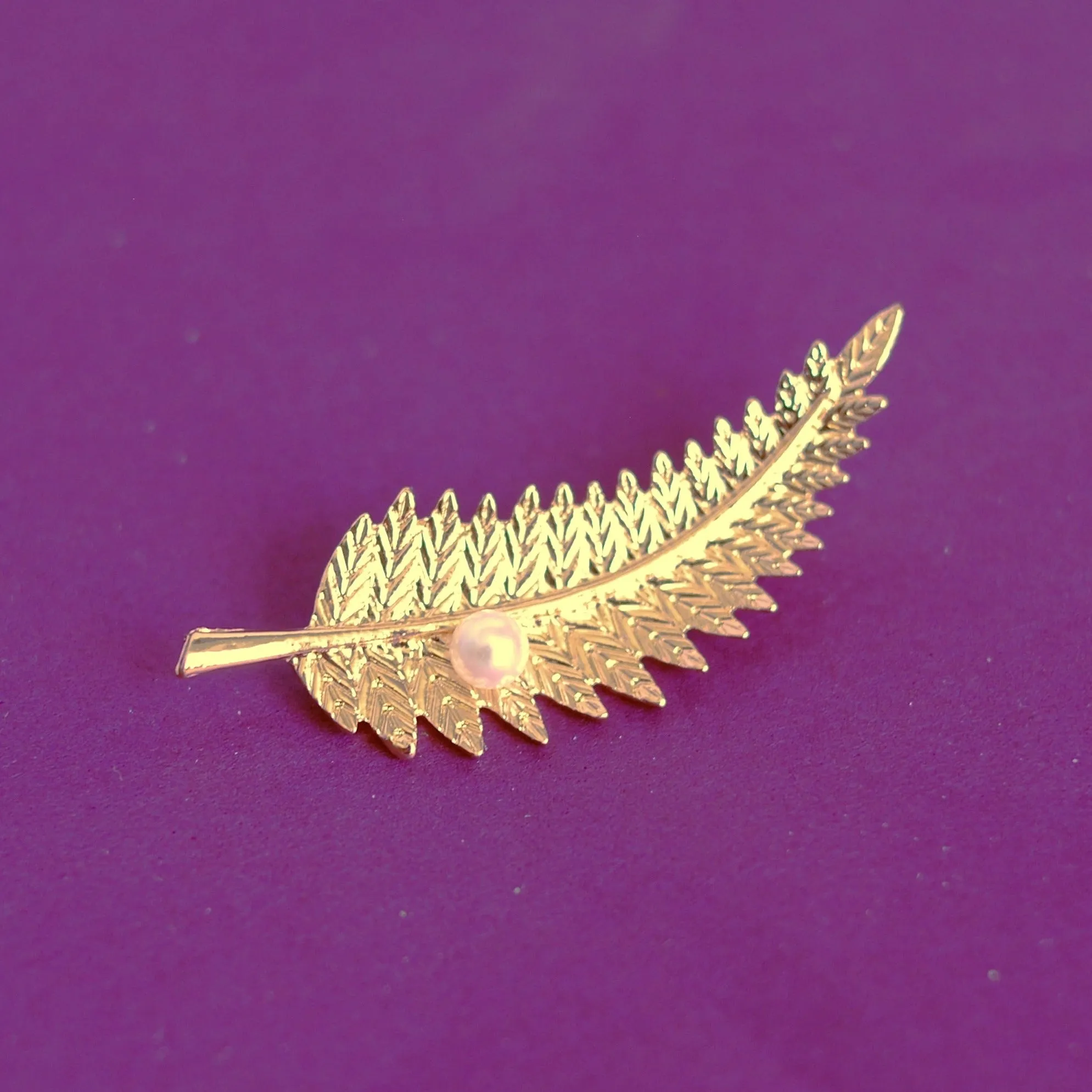 Leaf Brooch Fern with Pearl