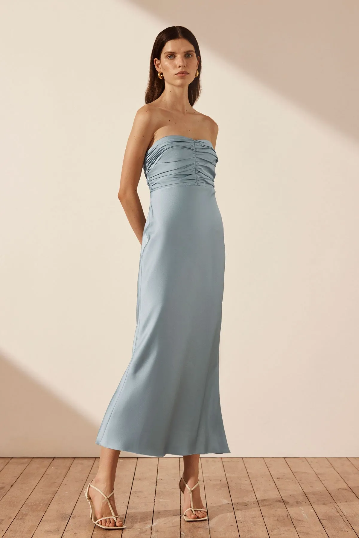 LUXE STRAPLESS RUCHED BODICE MIDI DRESS - AZURE